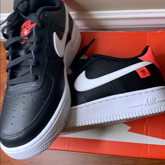 Nike worldwide - Picture 2 of 3